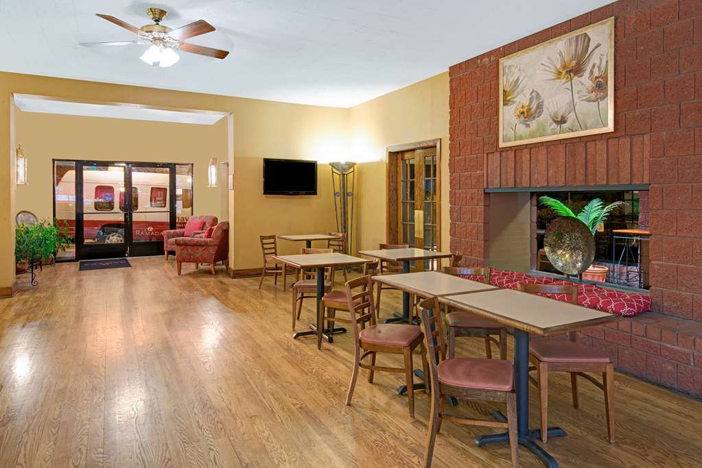 Ramada By Wyndham Albuquerque Airport Hotel Interior foto